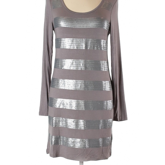 PRESS 💋 Gray & Silver sequin stripes sheath dress - Picture 3 of 8